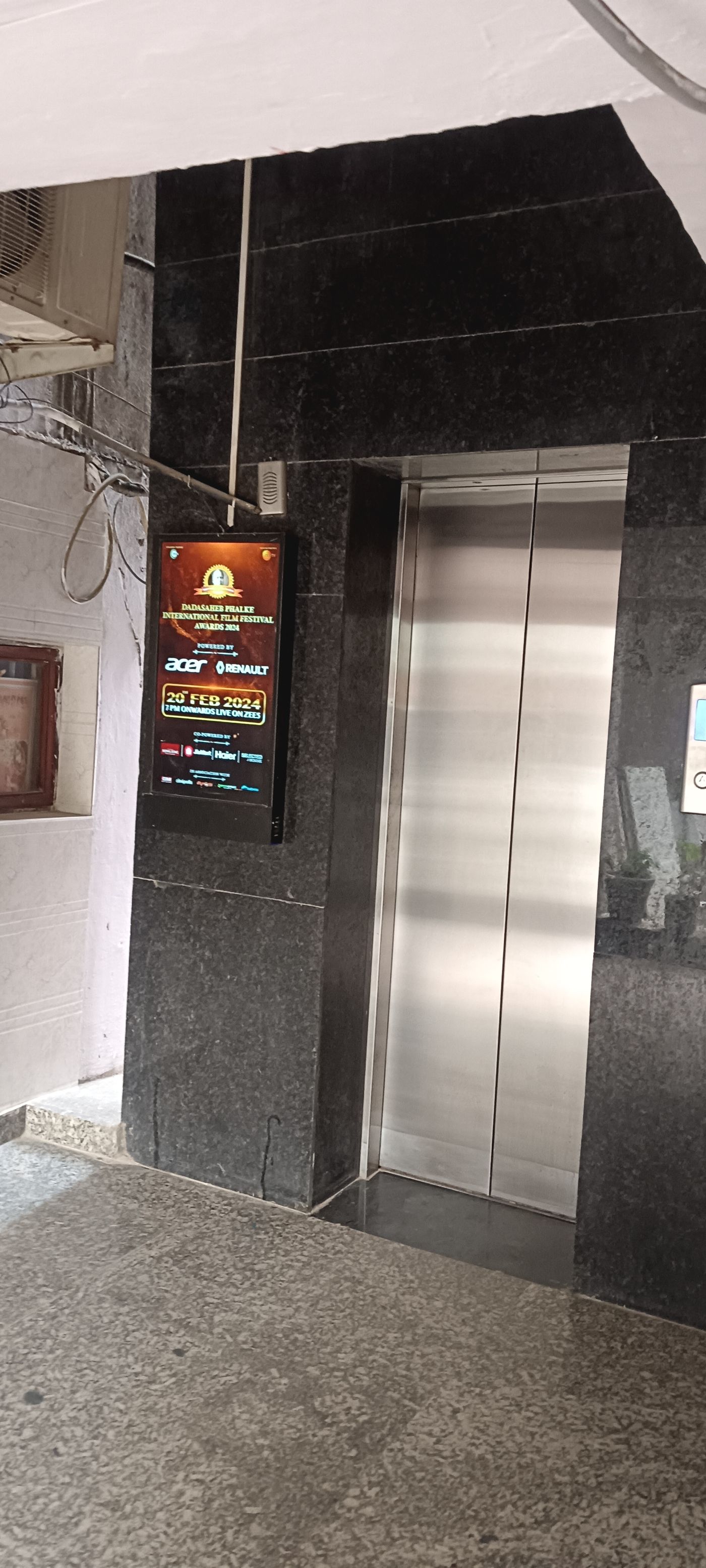 Lift Branding at Agrasen Awas, I.p Extension, New Delhi photo 4