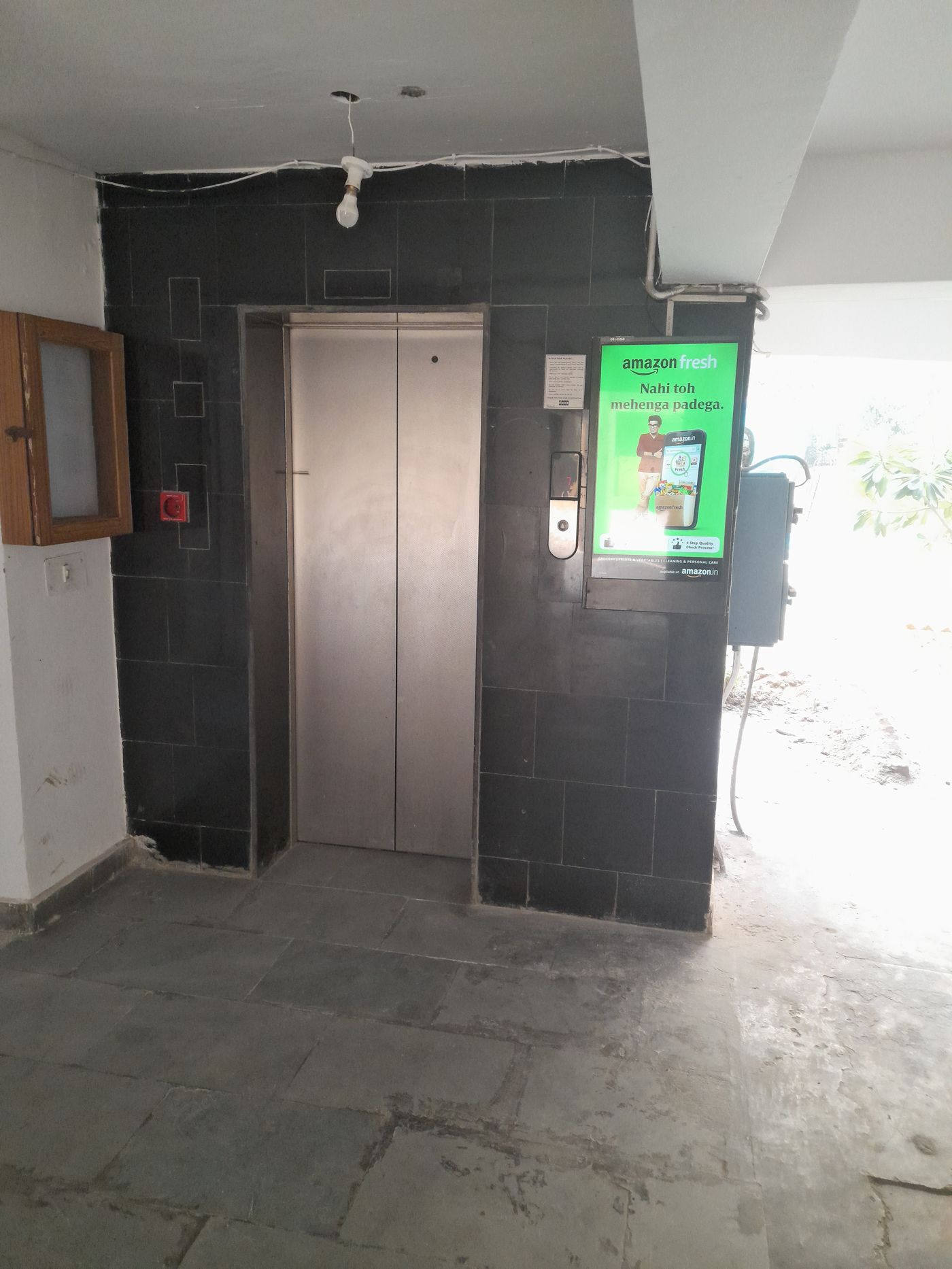 Lift Branding at Madhur Jeevan Apartment, Sector 10, New Delhi photo 4