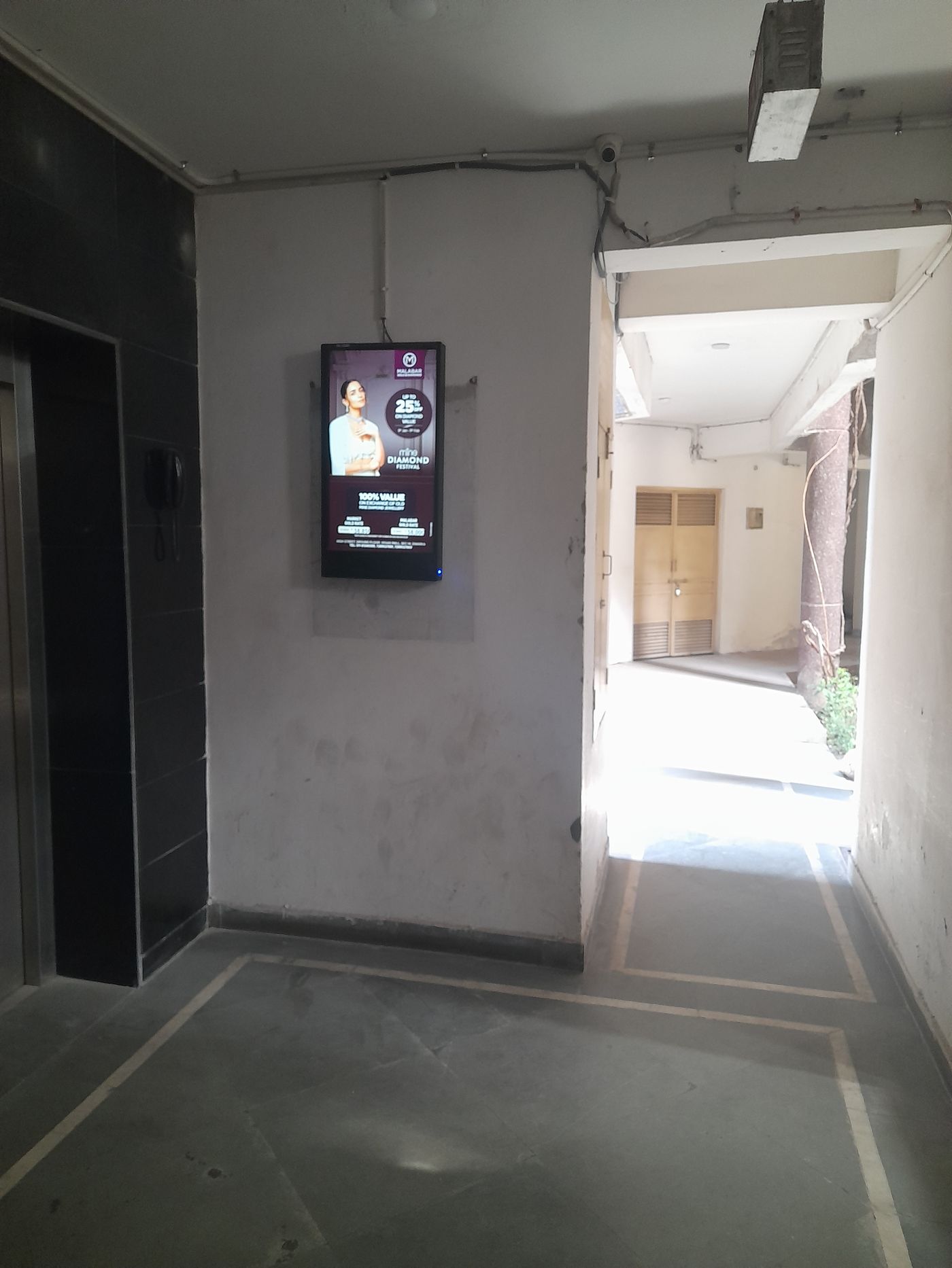 Lift Branding at External Affairs Employees Panchsheel Apartment, Sector 2, New Delhi photo 2