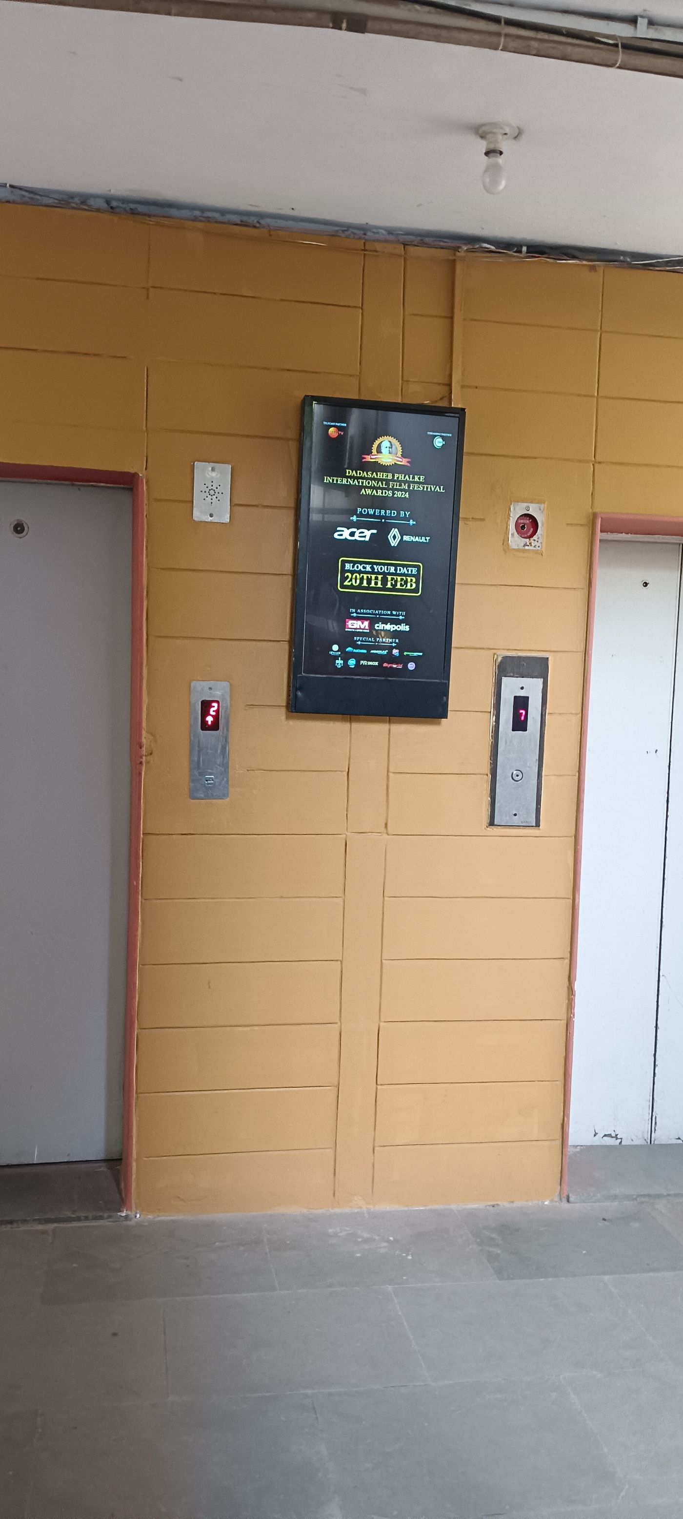 Lift Branding at Abhimanyu Apartment, Vasundhra Enclave, New Delhi photo 4
