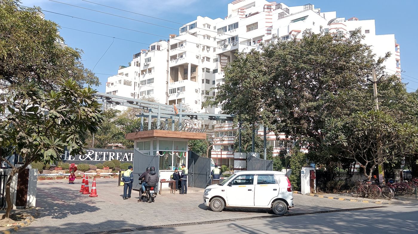 Lift Branding at Retreat Apartments, I.p Extension, New Delhi photo 1