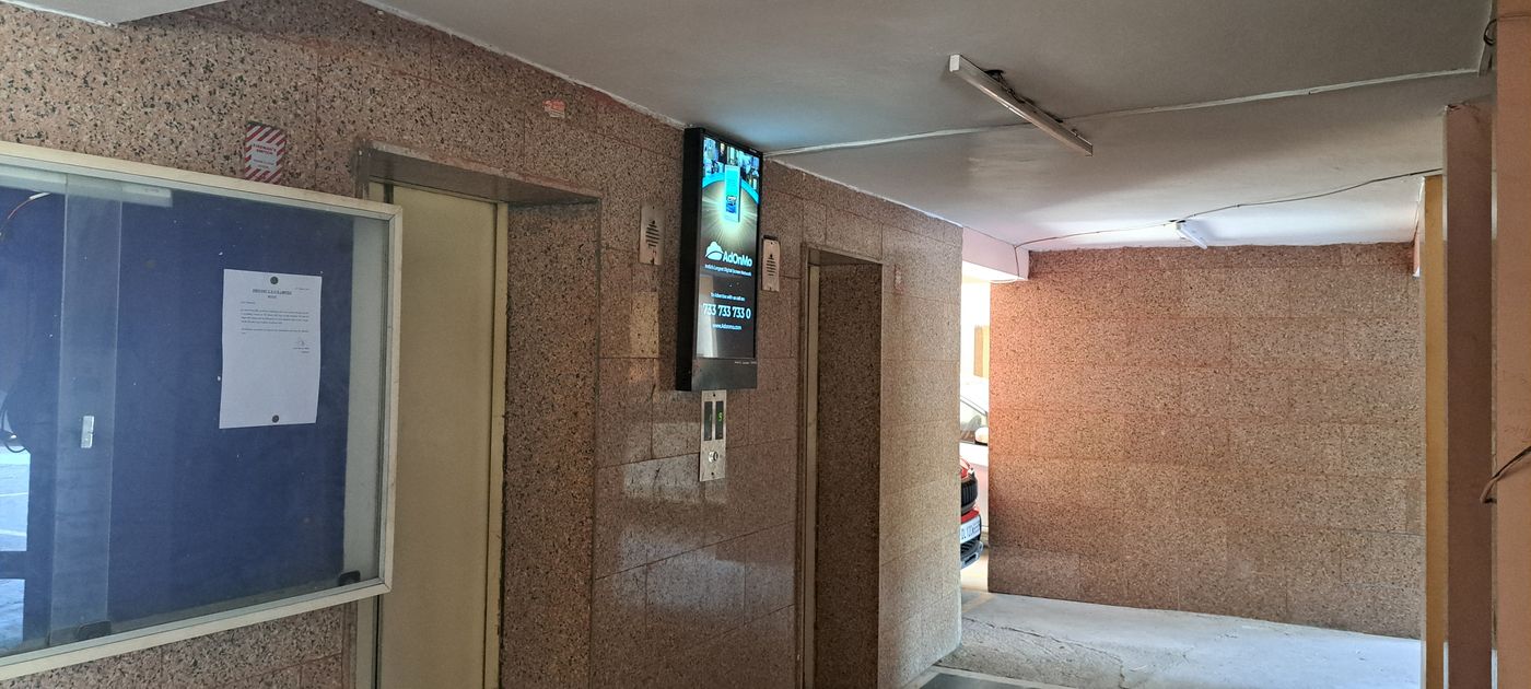 Lift Branding at Abhyant Apartments, Vasundhra Enclave, New Delhi photo 2