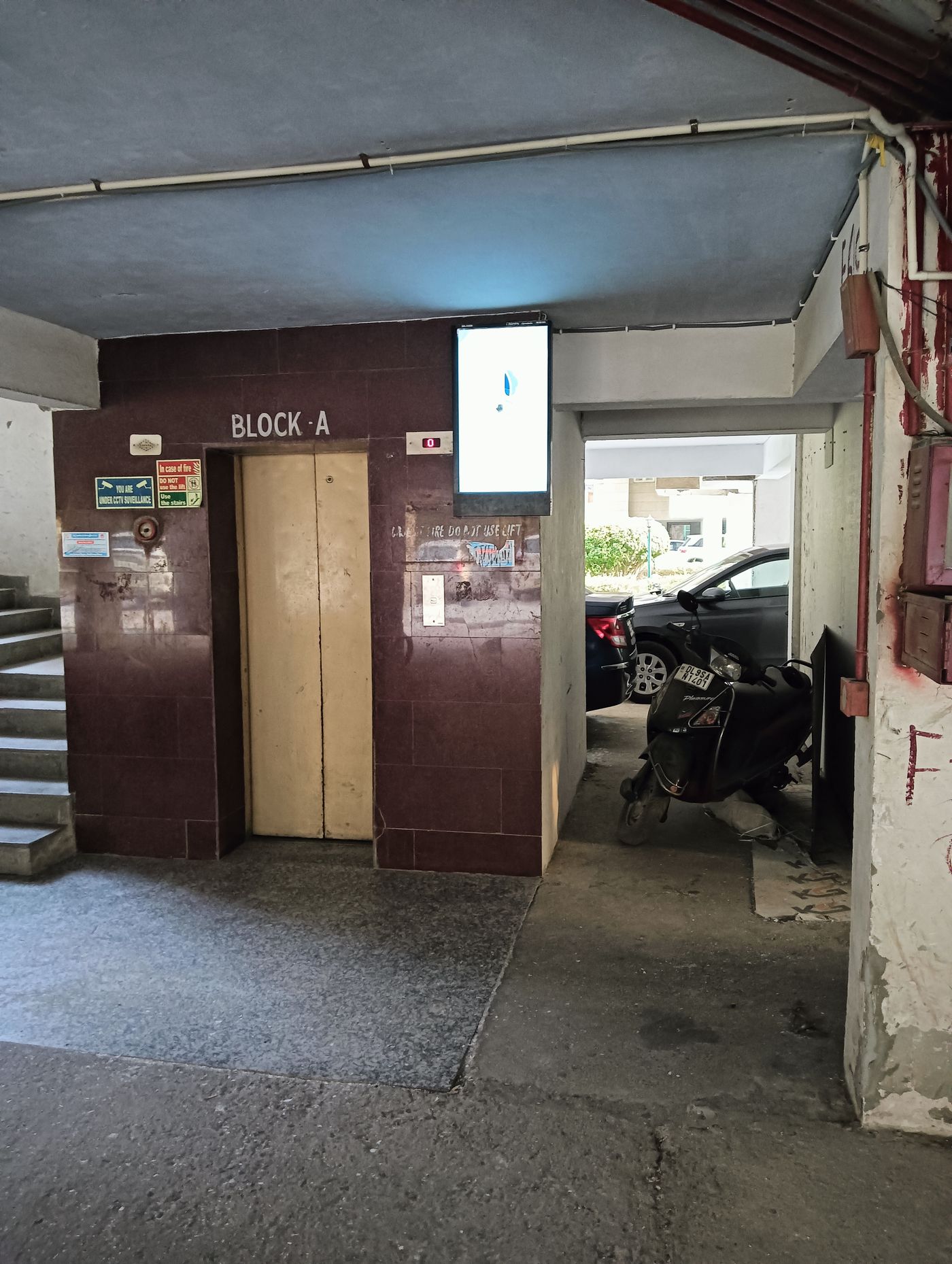 Lift Branding at Om Satyam Apartments, Sector 4, New Delhi photo 4