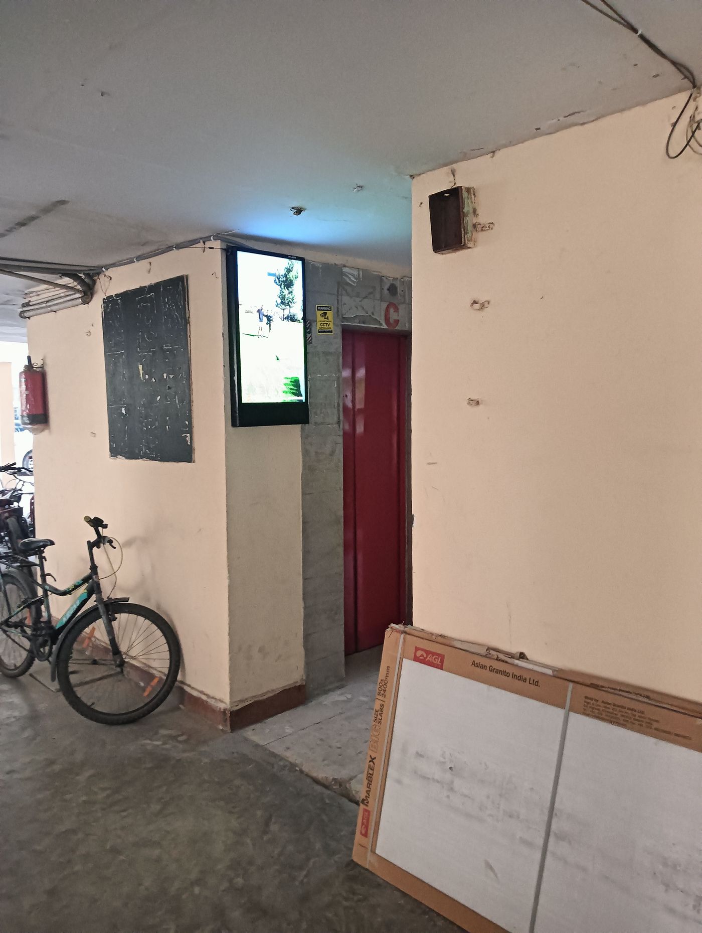 Lift Branding at Chanakya Apartments, Sector 4, New Delhi photo 3
