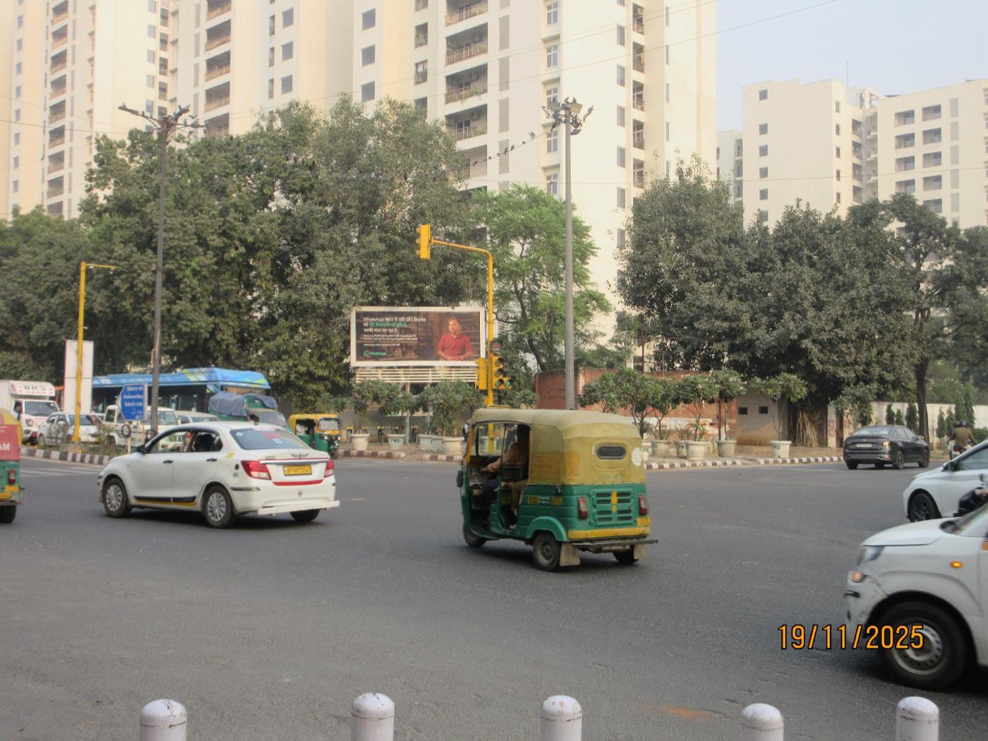 Unipole at Minto Road Crossing, New Delhi photo 1