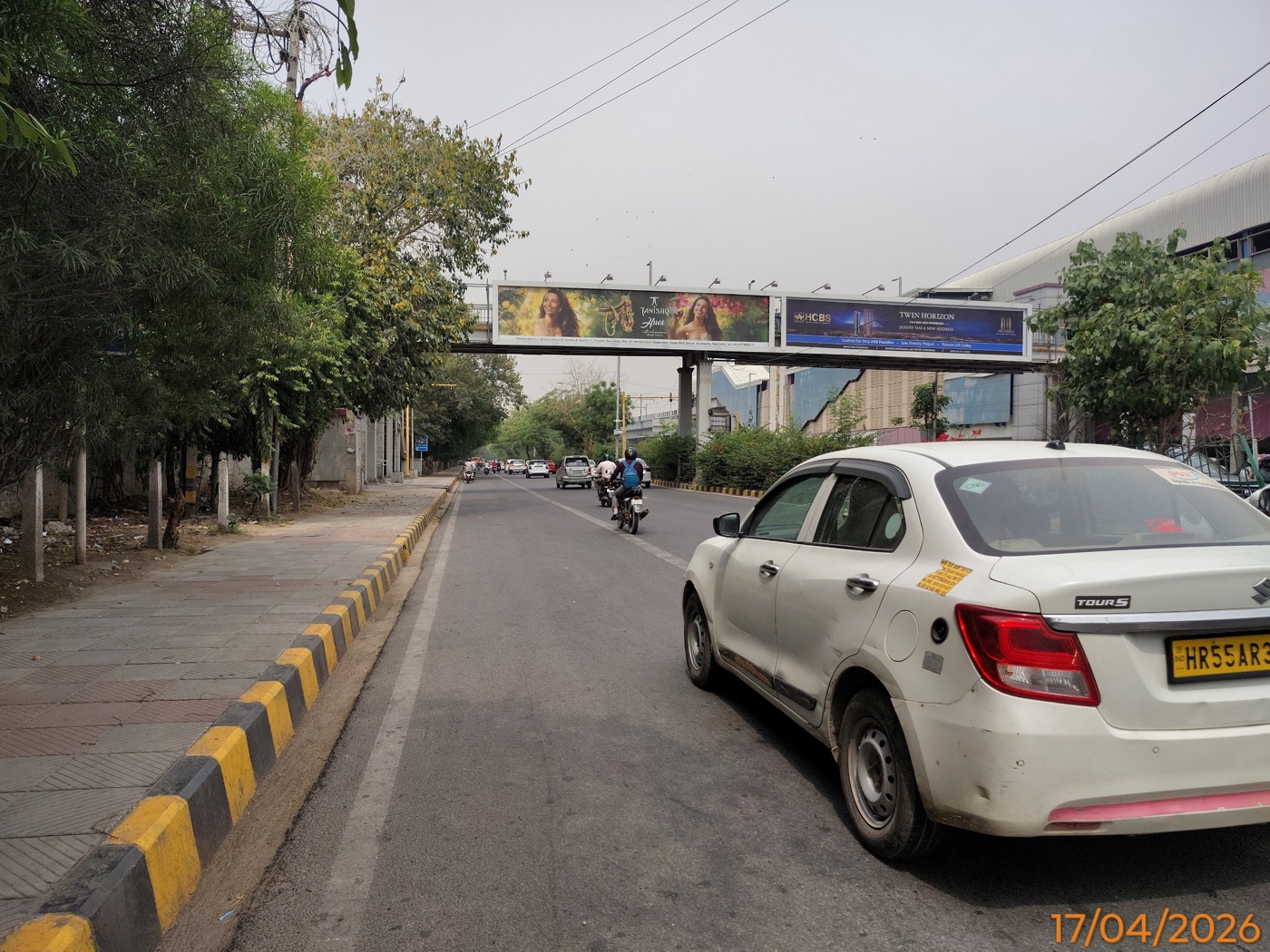 Foot Overbridge at Near IGI Airport Sadar Bazar, New Delhi photo 1