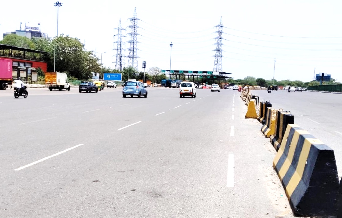 Billboard at Nr. Radison Hotel NH-48, Gurugram photo 1