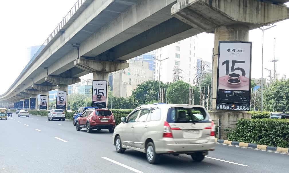 Metro Pillar at Golf Course Road, Sector 42 to 54 near One Horizon Center, Gurugram photo 1